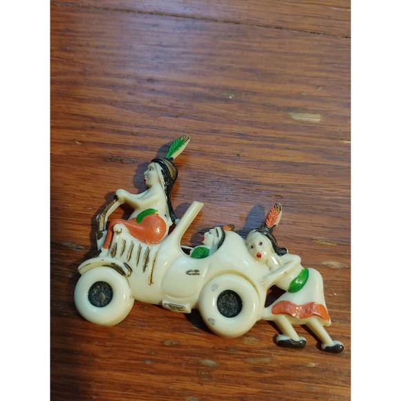 1940s Indian Brooch - Picture 3 of 8